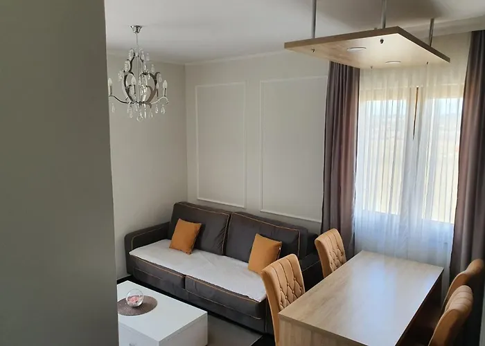 Hills 23 즐라티보