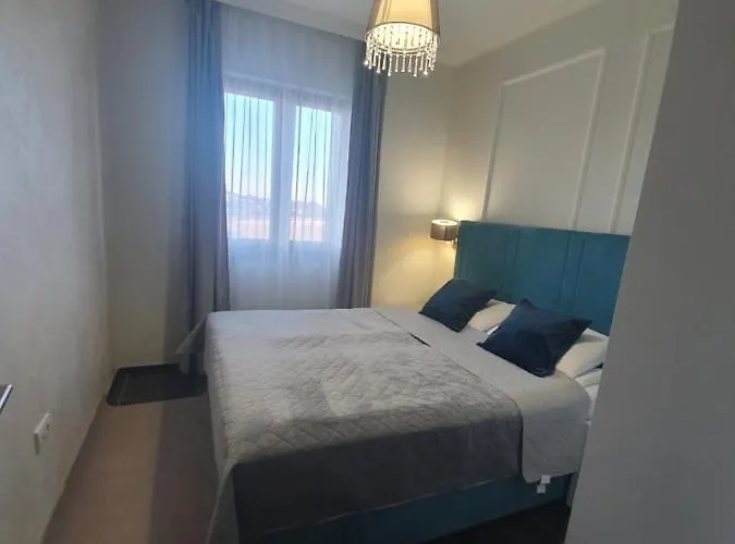 Hills 23 즐라티보